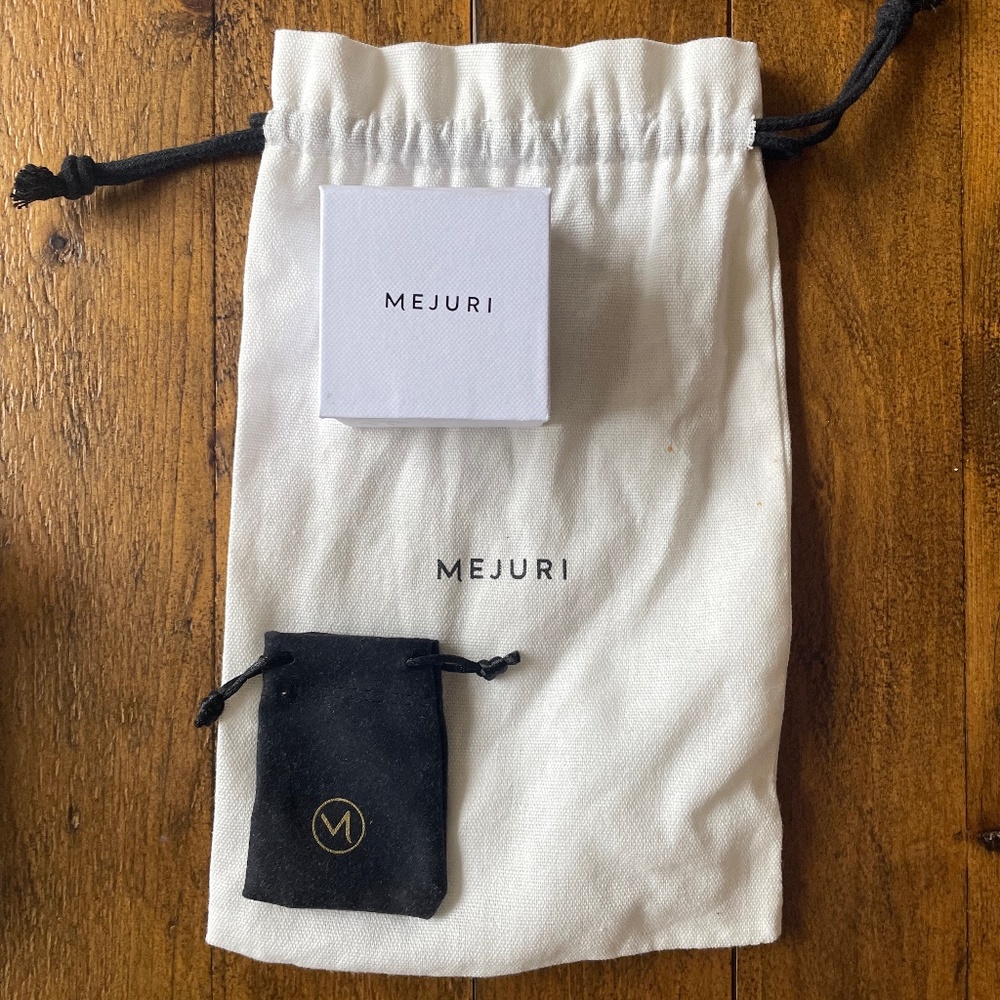 Mejuri Dust Bag (Free w/ Purchase)